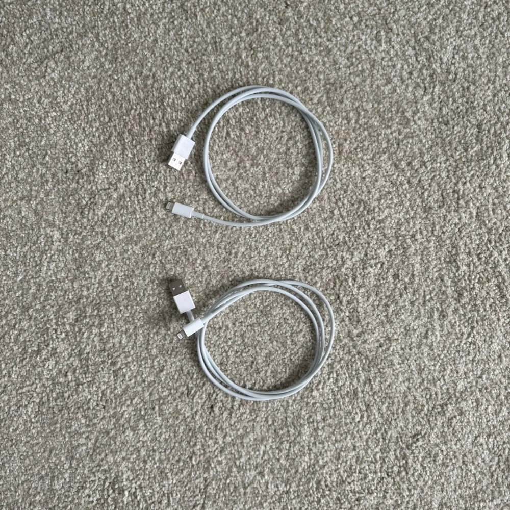 2x Apple Lightning to USB Cable